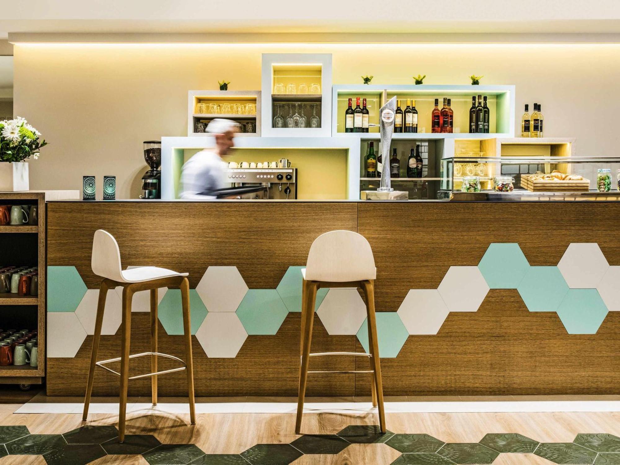 Ibis Styles Barcelona Centre — Billeder 1
